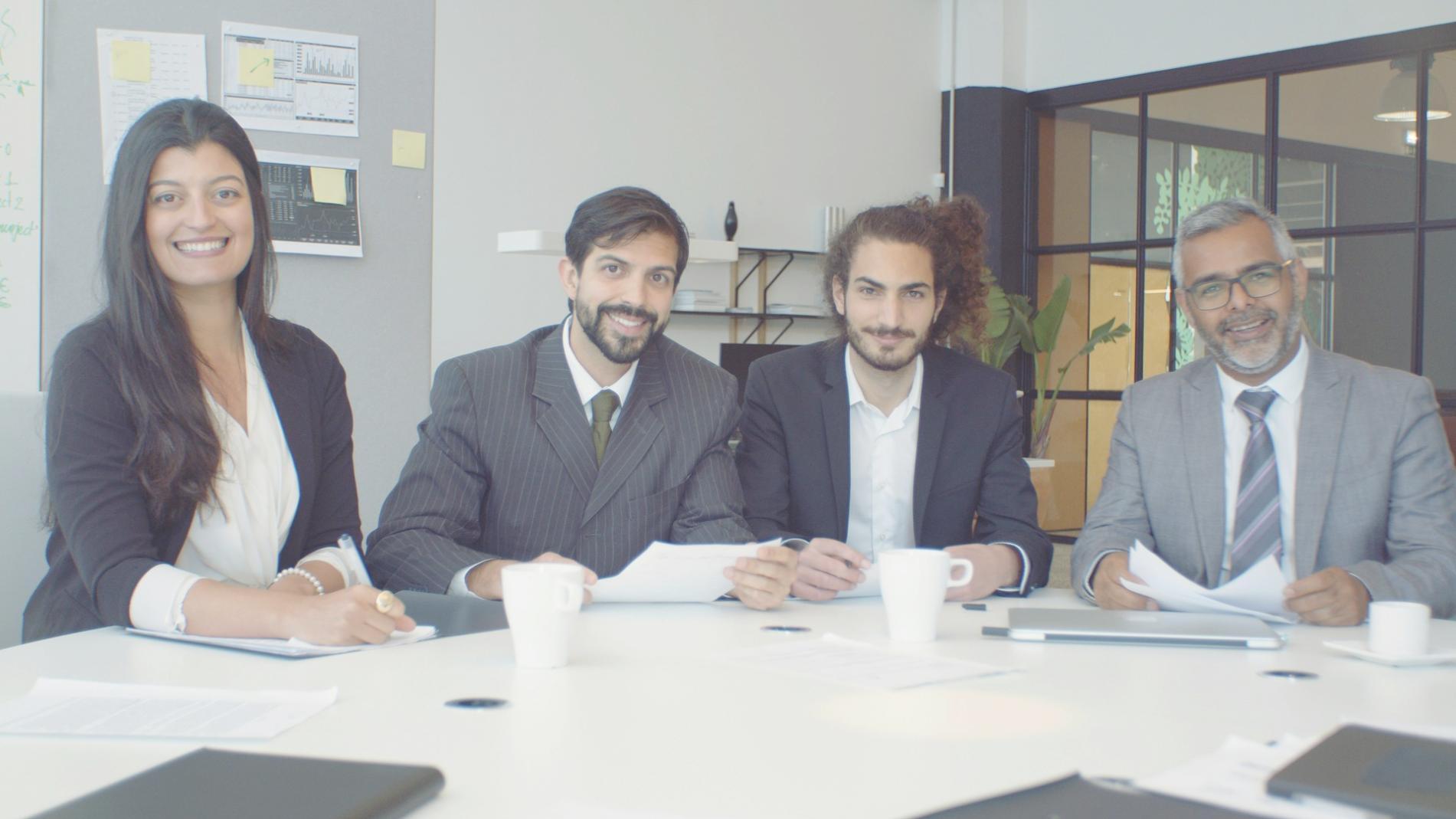 Azienda manifatturiera che implementa strategie di ottimizzazione fiscale