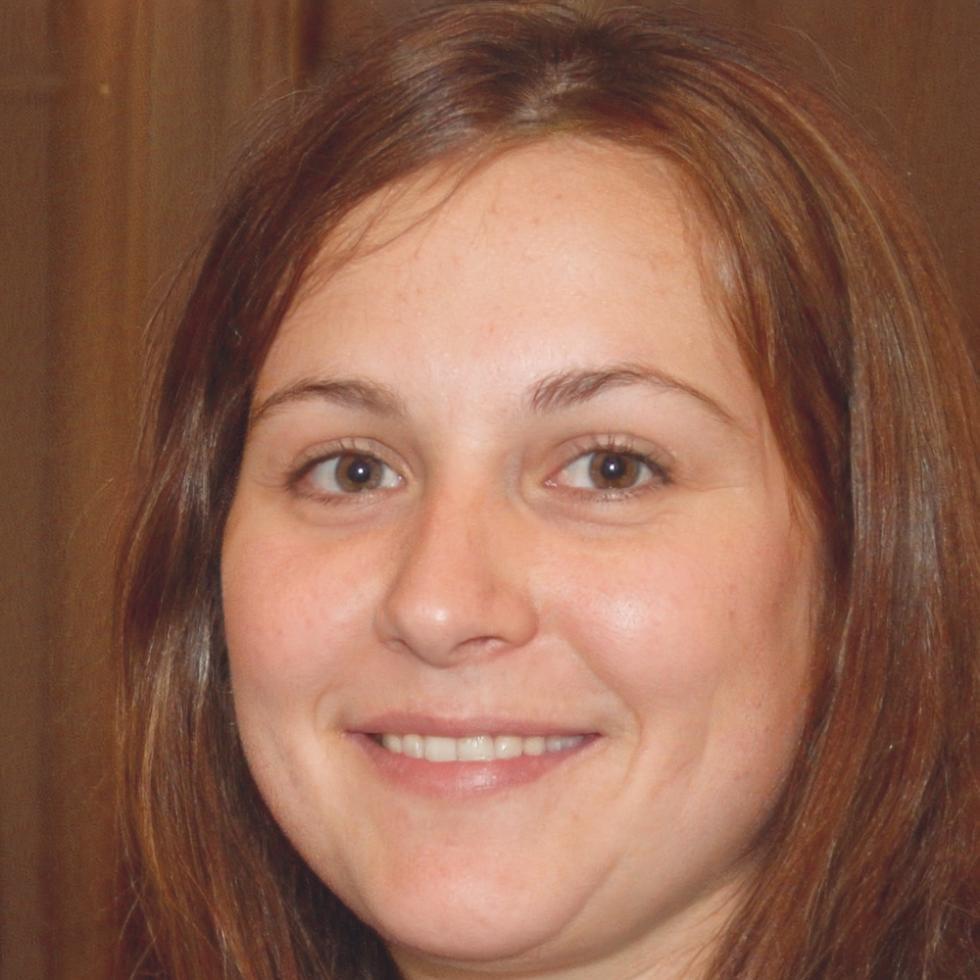 Consulente fiscale che analizza le nuove opportunità del 2025